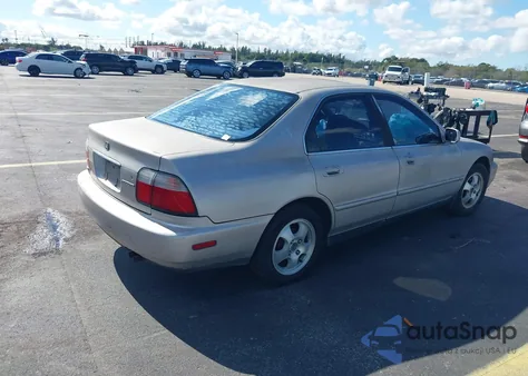 1997 Honda Accord Se from USA, damaged, VIN 1HGCD5609VA114801